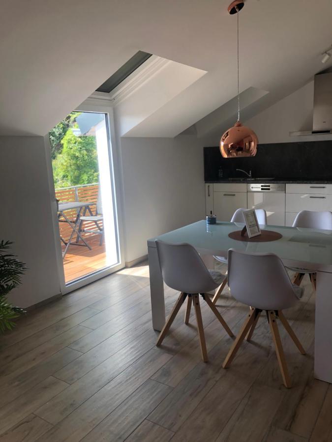 Ferienwohnungen Lamisto Am Waldesrand Neckartenzlingen Esterno foto