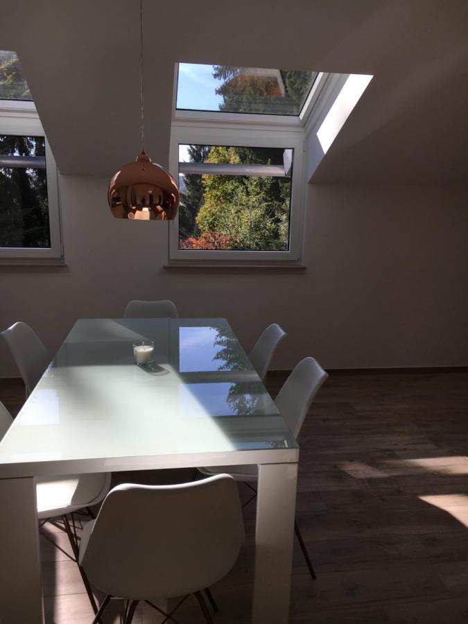 Ferienwohnungen Lamisto Am Waldesrand Neckartenzlingen Esterno foto